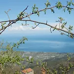 Sintrivanis Mountain Gæstehus 3*
