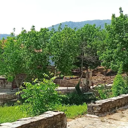 Sintrivanis Mountain Guest house