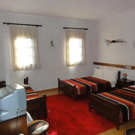 Sintrivanis Mountain ゲストハウス Áno Skotína