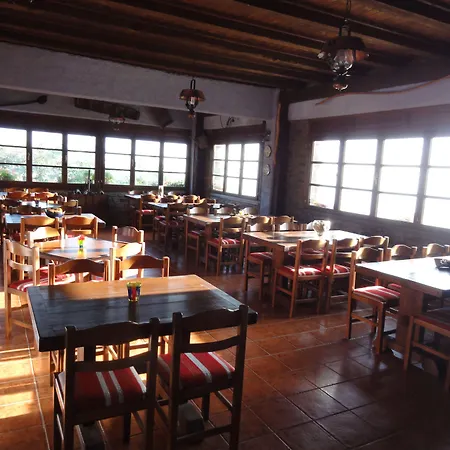 ゲストハウス Sintrivanis Mountain 3*