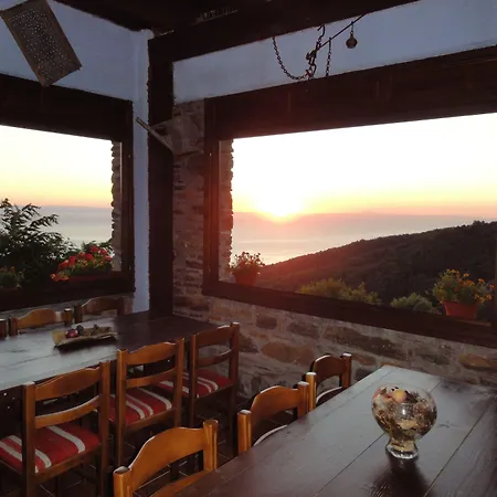 Sintrivanis Mountain ゲストハウス