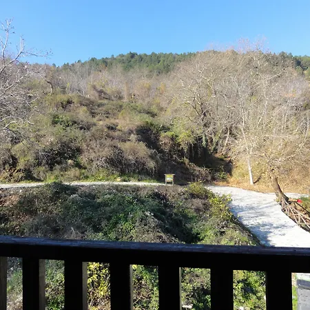 Sintrivanis Mountain בית הארחה Ano Skotina