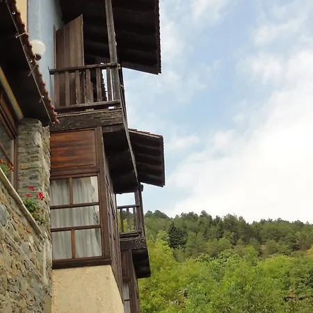 Guest house Sintrivanis Mountain