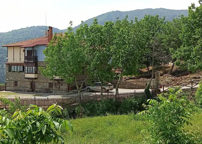 Pensjonat Sintrivanis Mountain Ano Skotina