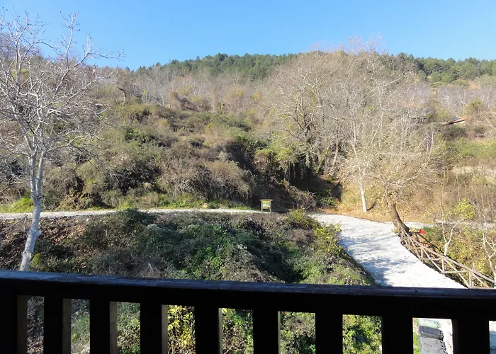 Sintrivanis Mountain Pensjonat Ano Skotina